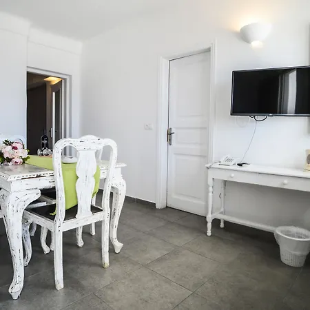 The Last Sunbeam - Adults Only Hotel Firá