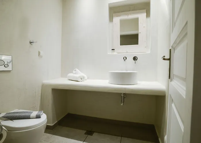 The Last Sunbeam - Adults Only 산토리니